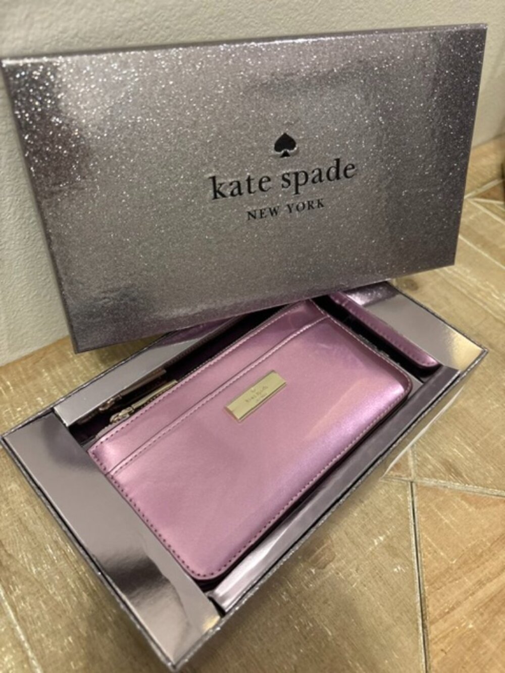 NEW Kate Spade Kenzie Wallet Candied Flower Patent Leather Top Zip Wallet